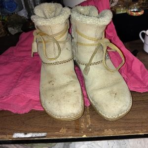 UGGs La Jolla Fleece boot size 8